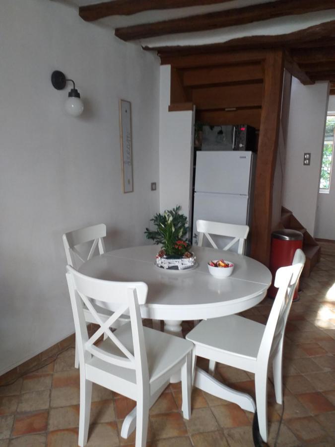 Belle Maison Au Coeur De Recloses Exteriör bild